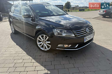 Универсал Volkswagen Passat 2011 в Львове