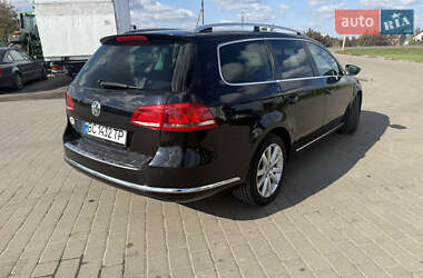 Универсал Volkswagen Passat 2011 в 