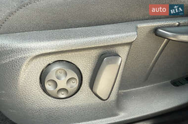 Универсал Volkswagen Passat 2011 в 