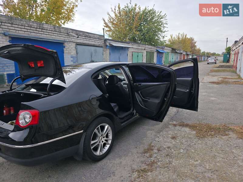 Седан Volkswagen Passat 2007 в Кременчуге