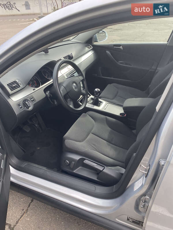 Универсал Volkswagen Passat 2009 в Одессе