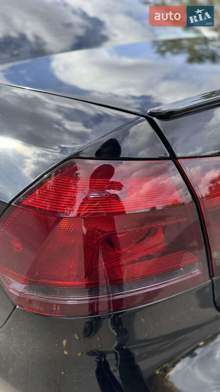 Седан Volkswagen Passat 2015 в Дніпрі