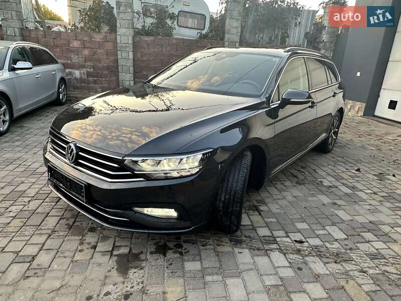Универсал Volkswagen Passat 2020 в Луцке фото 24 Универсал Volkswagen Passat 2020 в Луцке