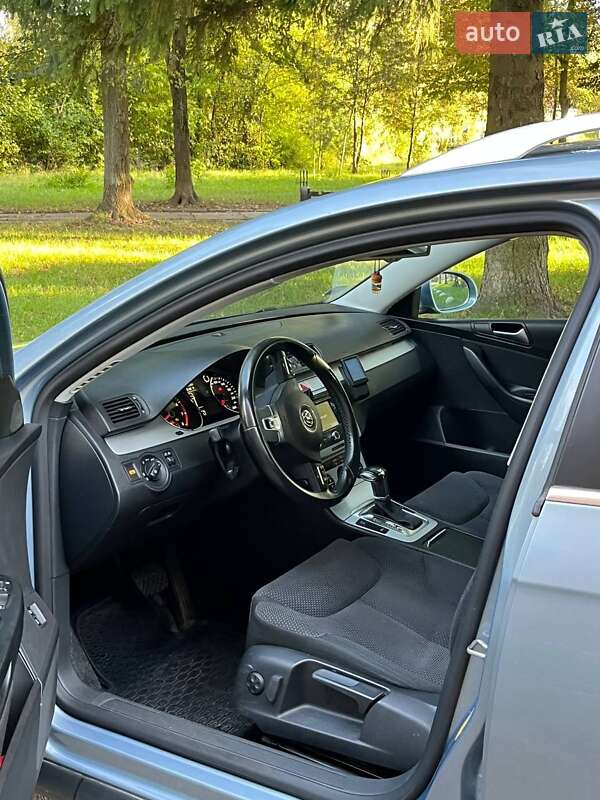 Универсал Volkswagen Passat 2009 в Калуше