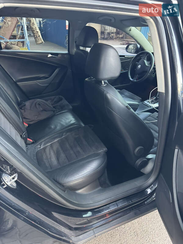 Універсал Volkswagen Passat 2008 в Миколаєві