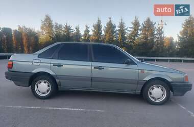 Седан Volkswagen Passat 1989 в Белой Церкви
