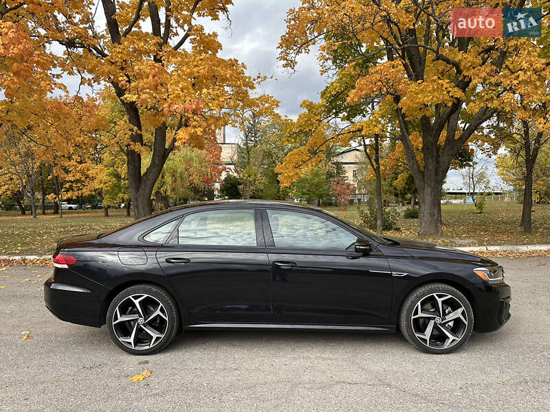 Седан Volkswagen Passat 2021 в Чугуєві