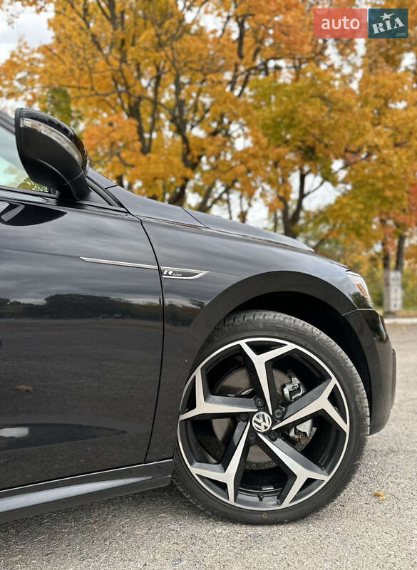 Седан Volkswagen Passat 2021 в Чугуєві