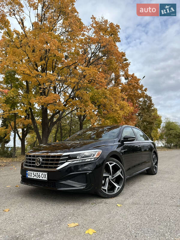 Седан Volkswagen Passat 2021 в Чугуєві