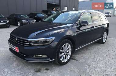 Універсал Volkswagen Passat 2018 в Львові