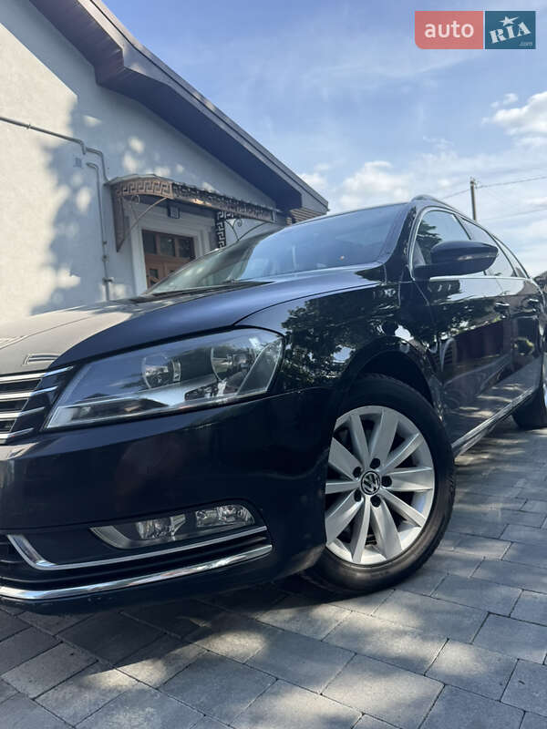 Універсал Volkswagen Passat 2014 в Івано-Франківську