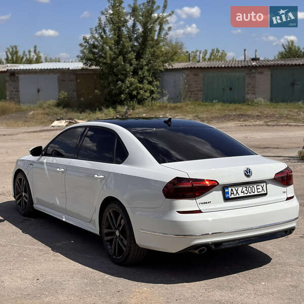 Седан Volkswagen Passat 2018 в Изюме