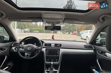 Седан Volkswagen Passat 2012 в 