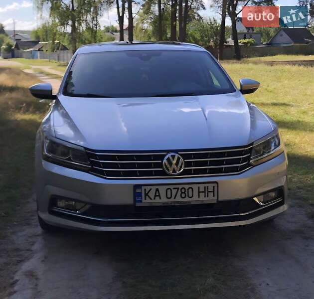 Седан Volkswagen Passat 2017 в Чернігові