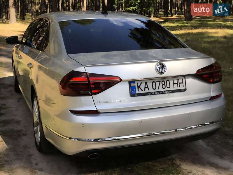 Седан Volkswagen Passat 2017 в Чернігові