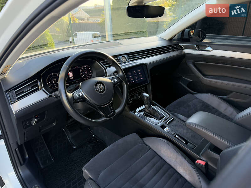 Универсал Volkswagen Passat 2017 в Виннице