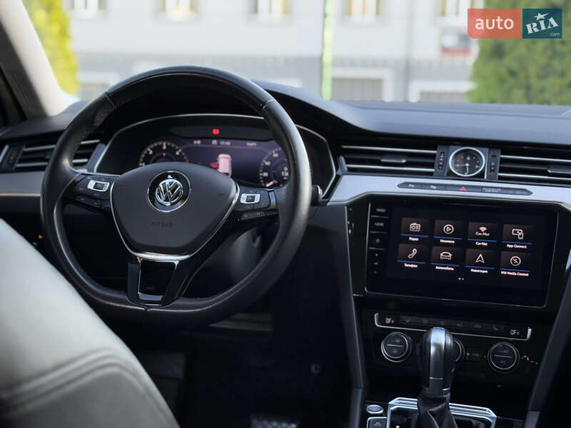 Универсал Volkswagen Passat 2017 в Виннице