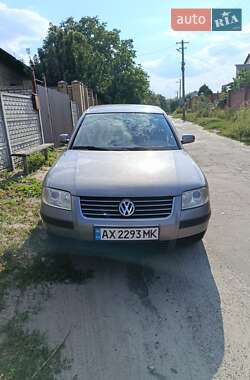 Седан Volkswagen Passat 2001 в Харькове