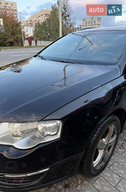 Універсал Volkswagen Passat 2009 в  фото 3 Універсал Volkswagen Passat 2009 в
