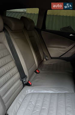 Універсал Volkswagen Passat 2009 в  фото 7 Універсал Volkswagen Passat 2009 в