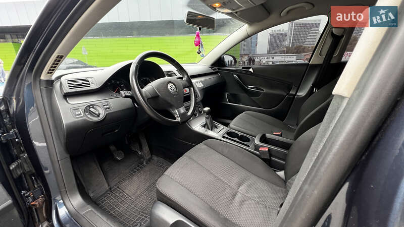 Седан Volkswagen Passat 2008 в Киеве
