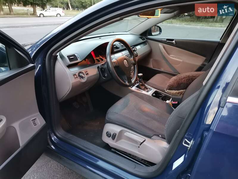 Універсал Volkswagen Passat 2006 в Новомосковську фото 7 Універсал Volkswagen Passat 2006 в Новомосковську