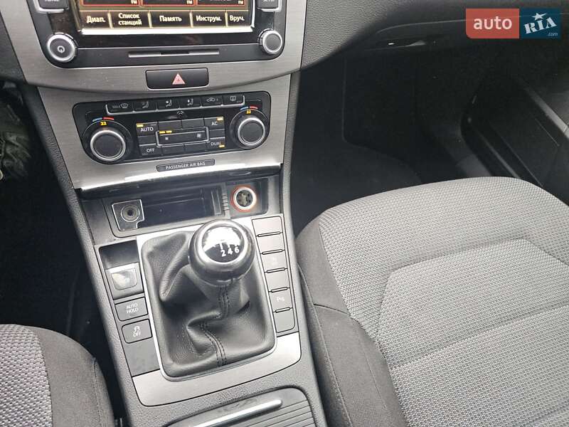Седан Volkswagen Passat 2012 в Стрые фото 34 Седан Volkswagen Passat 2012 в Стрые
