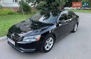 Седан Volkswagen Passat 2012 в Чернігові