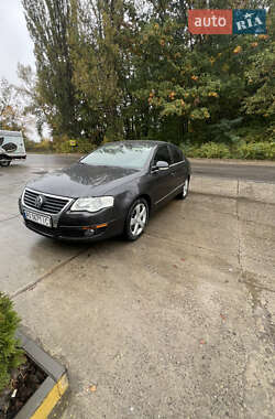Седан Volkswagen Passat 2007 в 