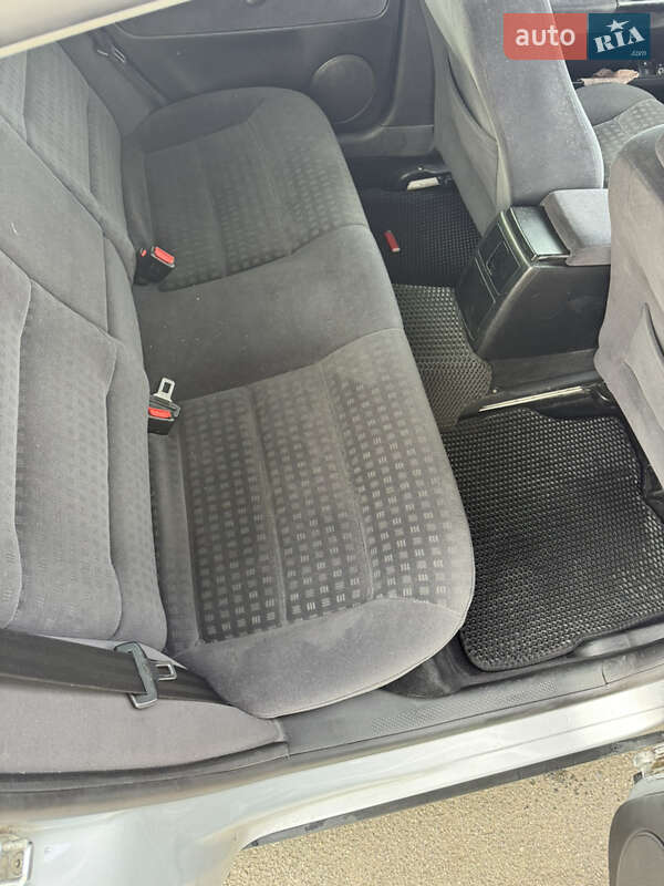 Седан Volkswagen Passat 2001 в Мене фото 12 Седан Volkswagen Passat 2001 в Мене