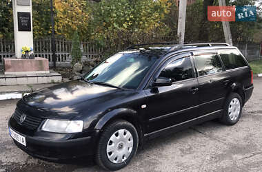 Універсал Volkswagen Passat 2000 в Чернівцях