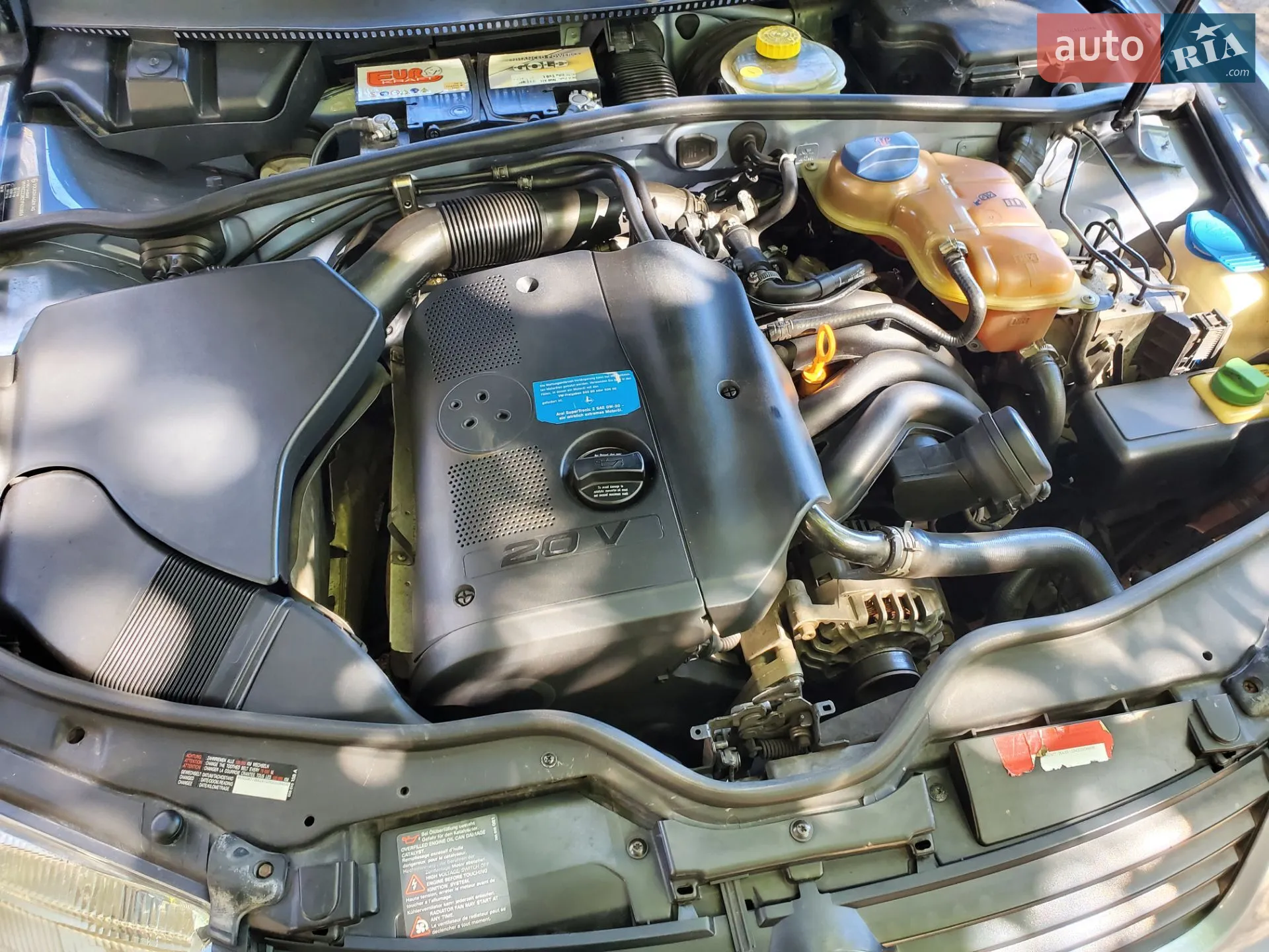 Volkswagen Passat 2000 VIN WVWZZZ3BZYP432859 фото оголошення 2 з 5
