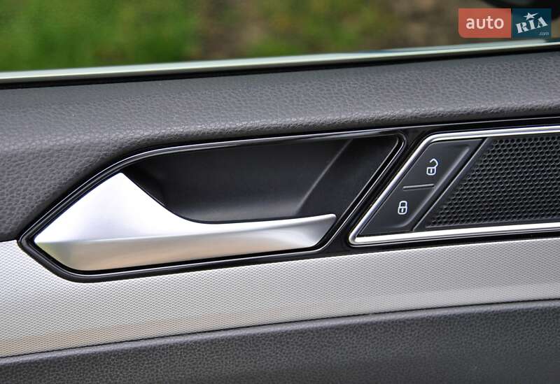 Седан Volkswagen Passat 2016 в Вінниці