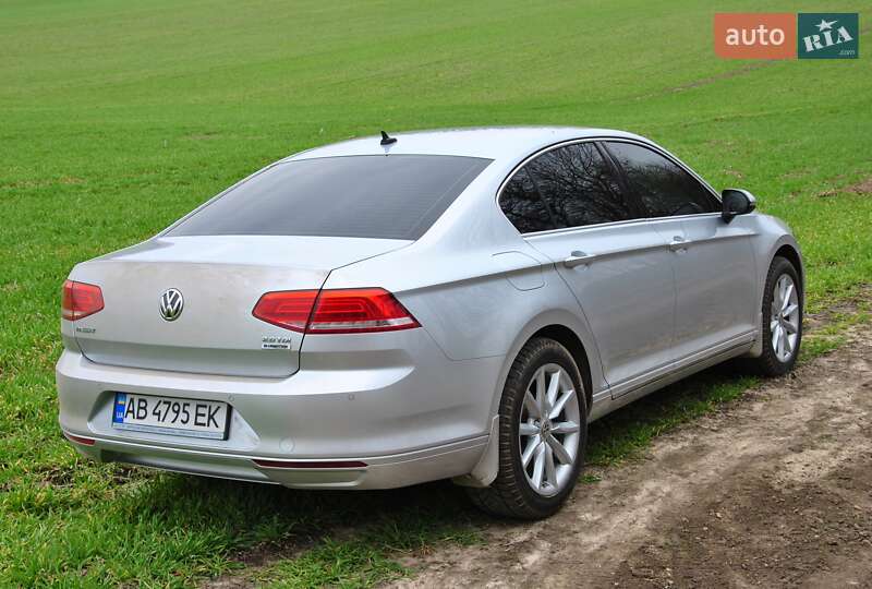 Седан Volkswagen Passat 2016 в Вінниці