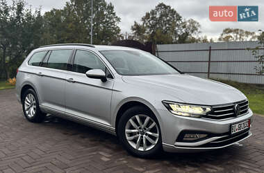 Универсал Volkswagen Passat 2021 в Стрые