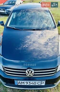 Универсал Volkswagen Passat 2011 в Коростене