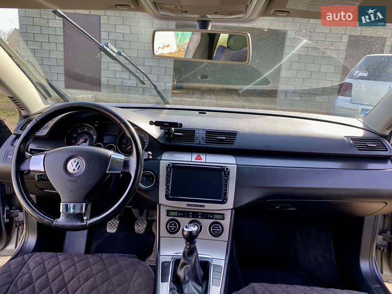 Універсал Volkswagen Passat 2005 в Березному