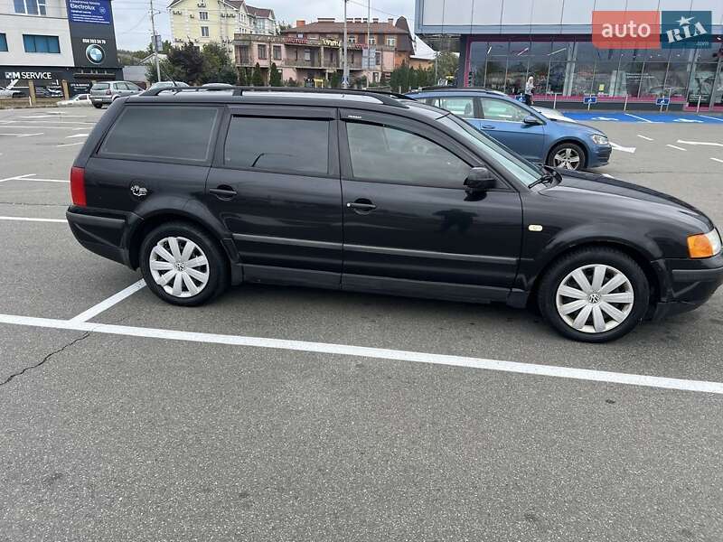 Універсал Volkswagen Passat 1999 в Києві