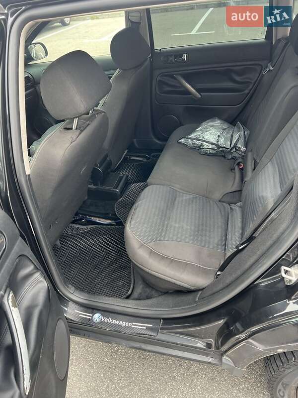 Універсал Volkswagen Passat 1999 в Києві
