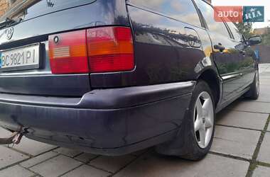Универсал Volkswagen Passat 1994 в Куликове
