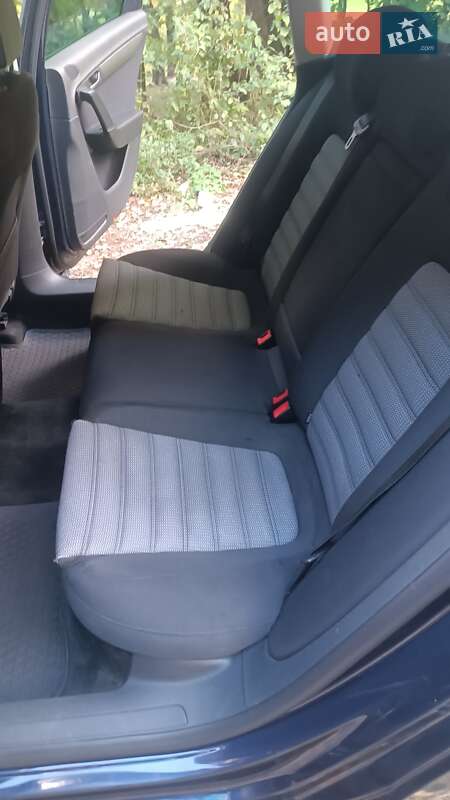 Універсал Volkswagen Passat 2013 в Києві фото 21 Універсал Volkswagen Passat 2013 в Києві