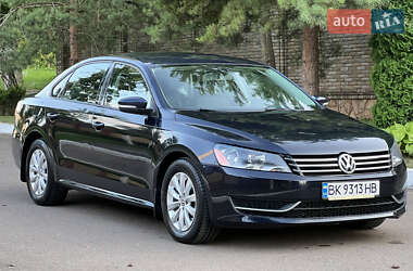 Седан Volkswagen Passat 2014 в Рівному