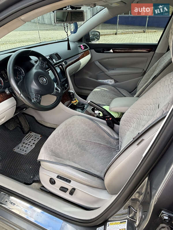 Седан Volkswagen Passat 2013 в Сумах