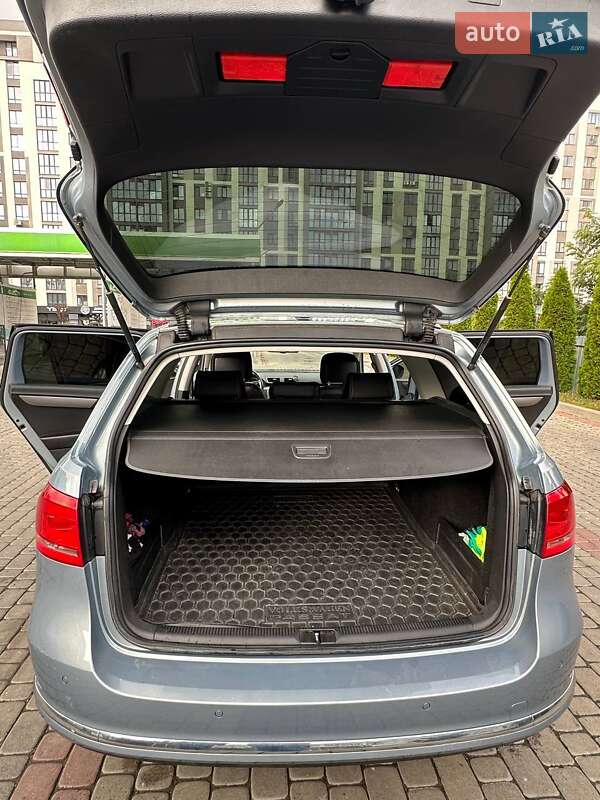 Универсал Volkswagen Passat 2013 в Ивано-Франковске