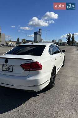 Седан Volkswagen Passat 2012 в 
