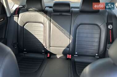 Седан Volkswagen Passat 2012 в 