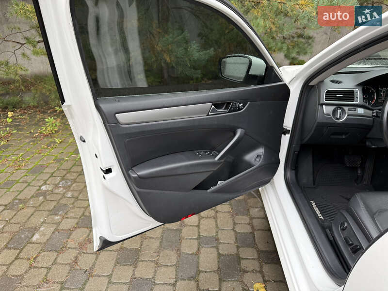 Седан Volkswagen Passat 2015 в Тернополі фото 7 Седан Volkswagen Passat 2015 в Тернополі