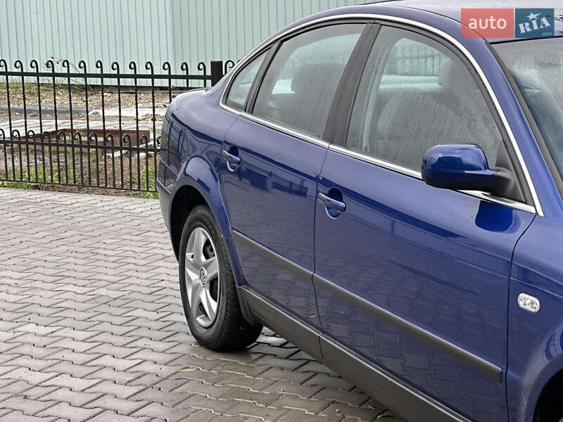Седан Volkswagen Passat 2002 в Тернополе