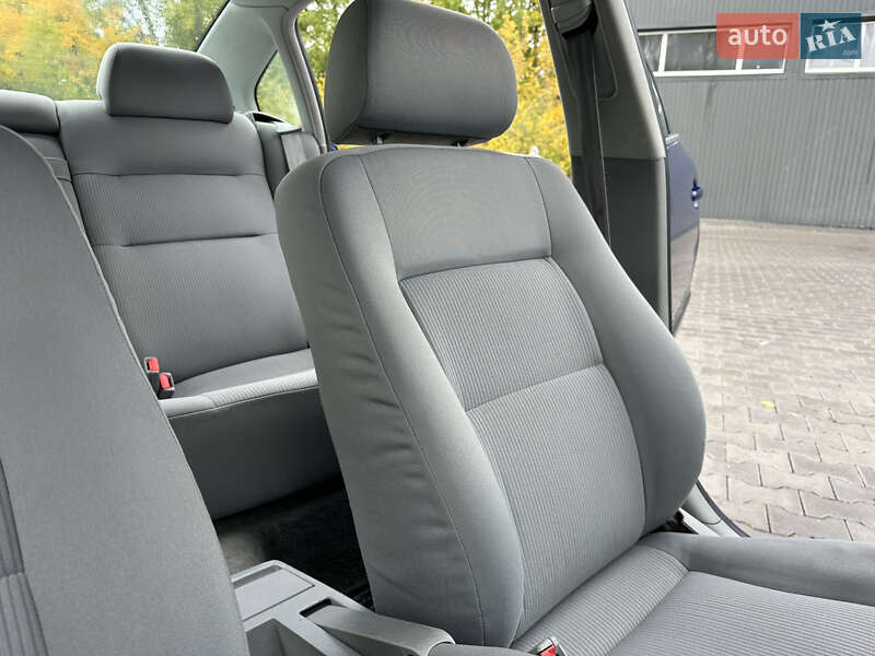 Седан Volkswagen Passat 2002 в Тернополе