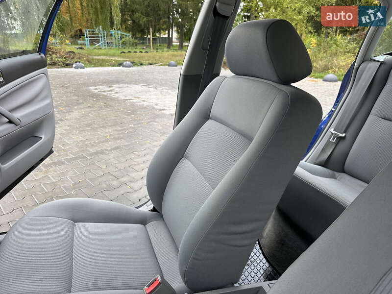 Седан Volkswagen Passat 2002 в Тернополе